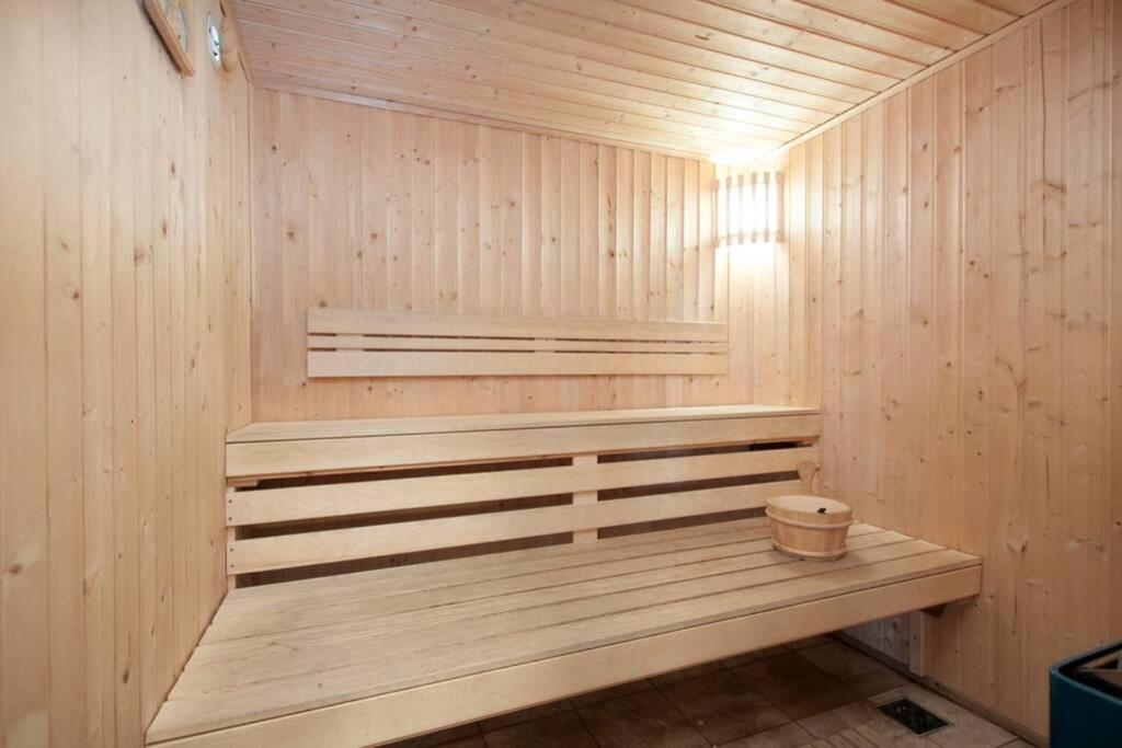 Ljarskogar Lodge Hjartharholtskirkja Buitenkant foto